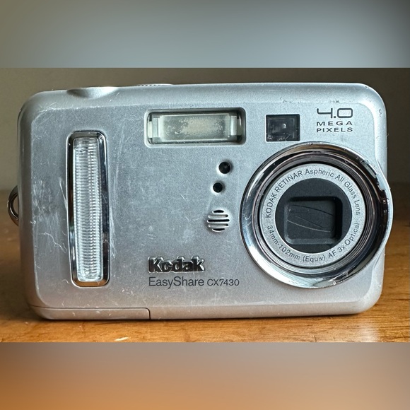 Kodak EasyShare CX7430 4.0MP 3x Optical Zoom Digital Photo Camera Silver